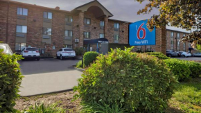 Отель Motel 6-Milwaukee, WI - Glendale  Глендейл